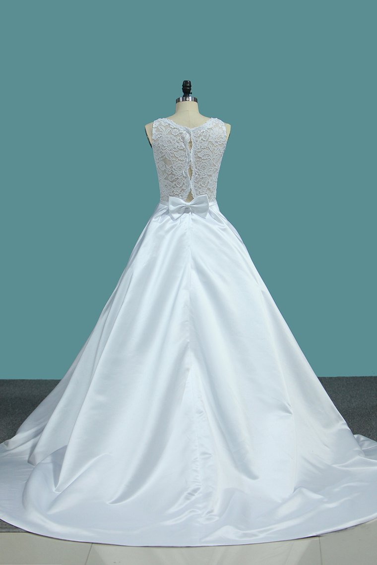 2024 A Line Scoop Satin Wedding Dresses With Pocket Court Train