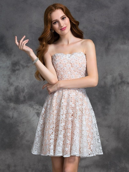 Short Lace Sleeveless A-line/Princess Sweetheart Lace Cocktail Dresses