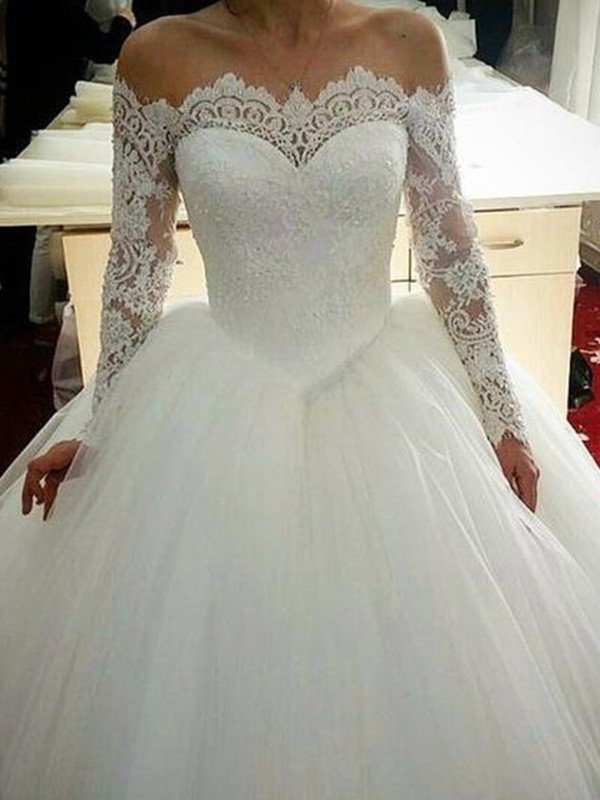 Off-the-Shoulder Long Sleeves Sweep/Brush Applique Gown Tulle Ball Train Wedding Dresses
