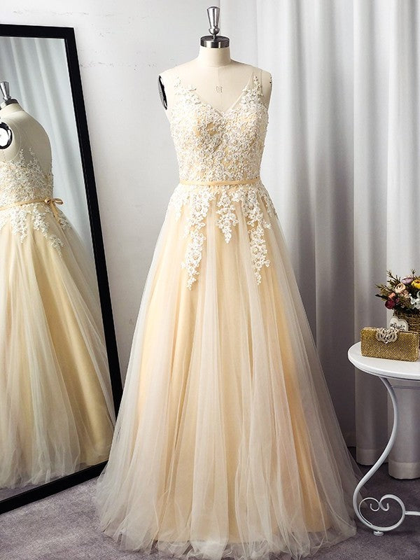 A-Line/Princess Applique Tulle Sleeveless Floor-Length Straps Dresses
