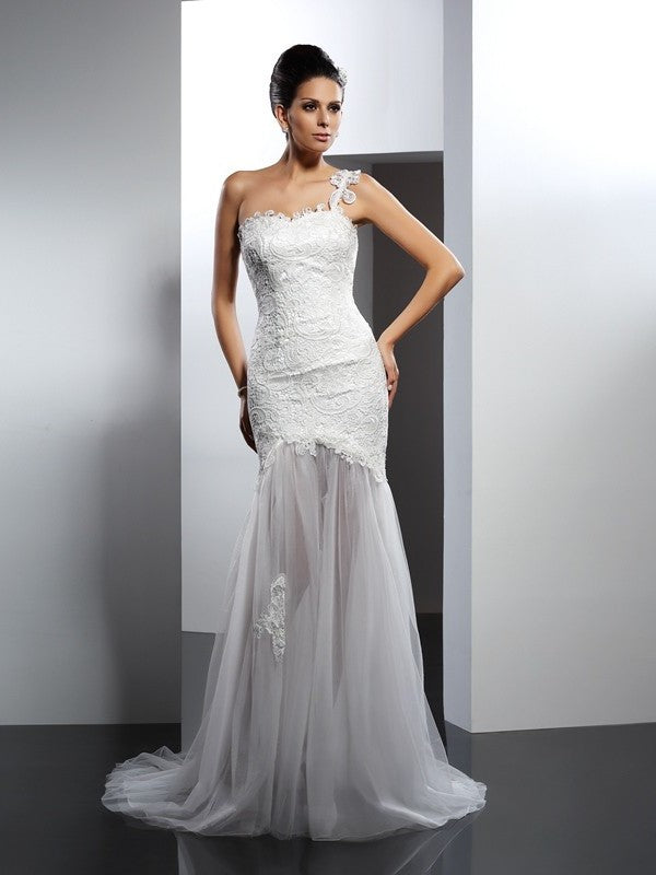Sleeveless Long One-Shoulder Lace Trumpet/Mermaid Lace Wedding Dresses