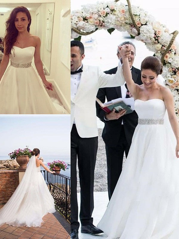 Tulle A-Line/Princess Sweetheart Sweep/Brush Beading Sleeveless Train Wedding Dresses