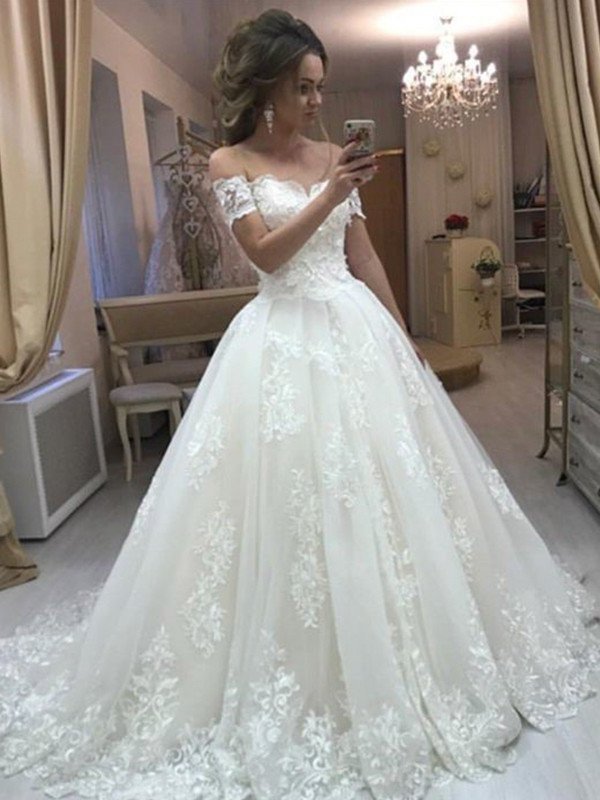 Sleeveless Train Applique Sweep/Brush Off-the-Shoulder A-Line/Princess Tulle Wedding Dresses