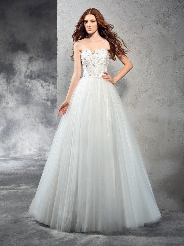 Long Sweetheart A-Line/Princess Beading Sleeveless Net Wedding Dresses