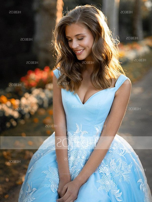 Ball Sleeveless Tulle Gown Applique V-neck Sweep/Brush Train Dresses