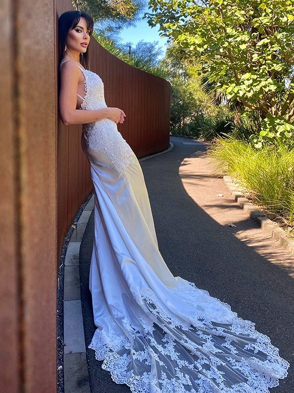 Straps Satin Elastic Court Trumpet/Mermaid Woven Spaghetti Sleeveless Lace Train Wedding Dresses