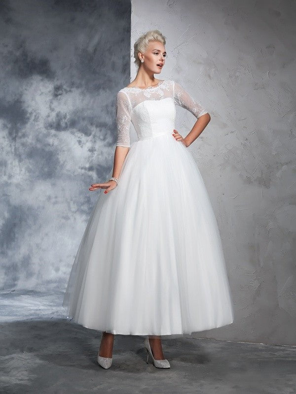 Long Sleeves Lace Bateau 1/2 Gown Ball Net Wedding Dresses