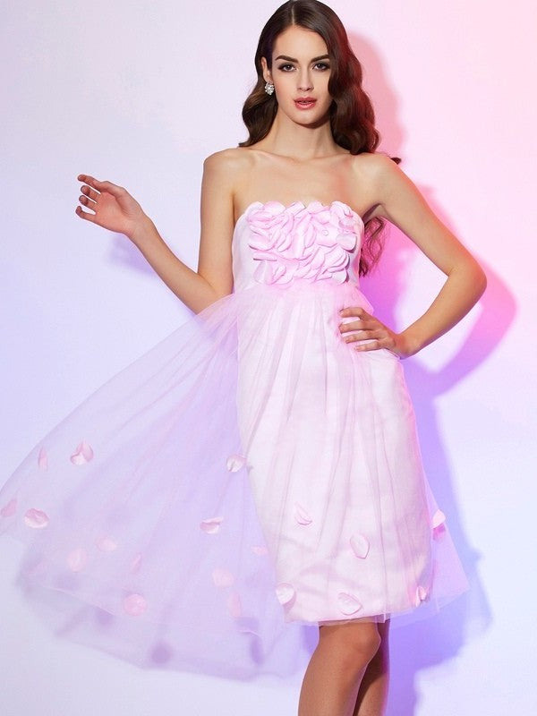 A-Line/Princess Flower Strapless Sleeveless Short Hand-Made Net Bridesmaid Dresses