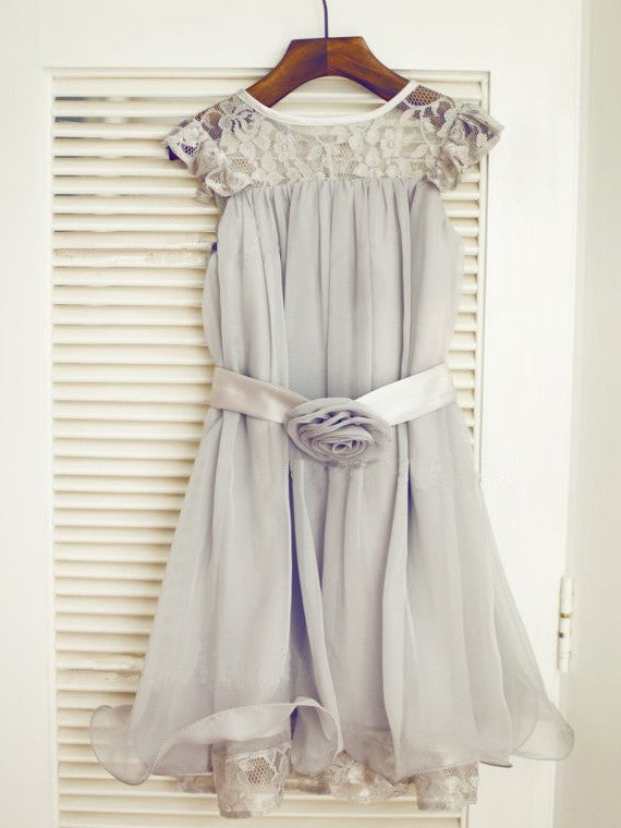 Sleeveless Lace A-line/Princess Scoop Long Chiffon Dresses