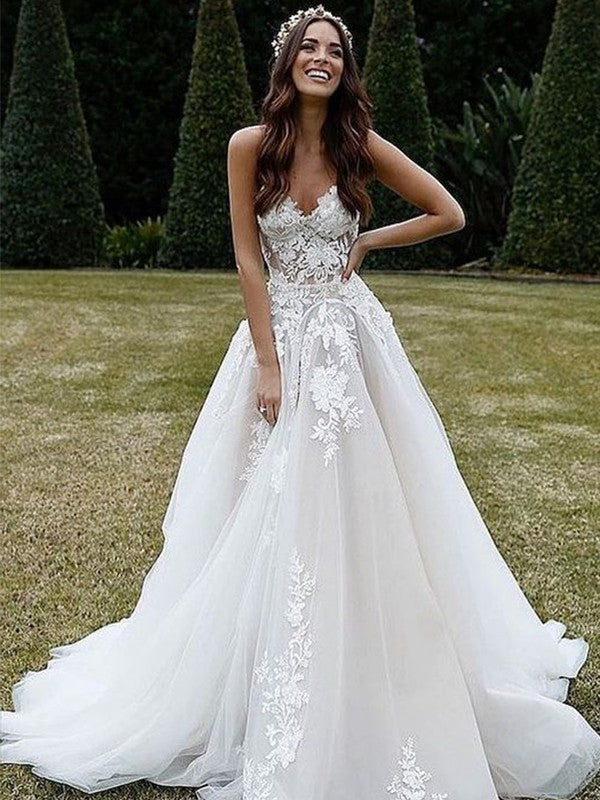 V-neck A-Line/Princess Sweep/Brush Sleeveless Train Tulle Applique Wedding Dresses