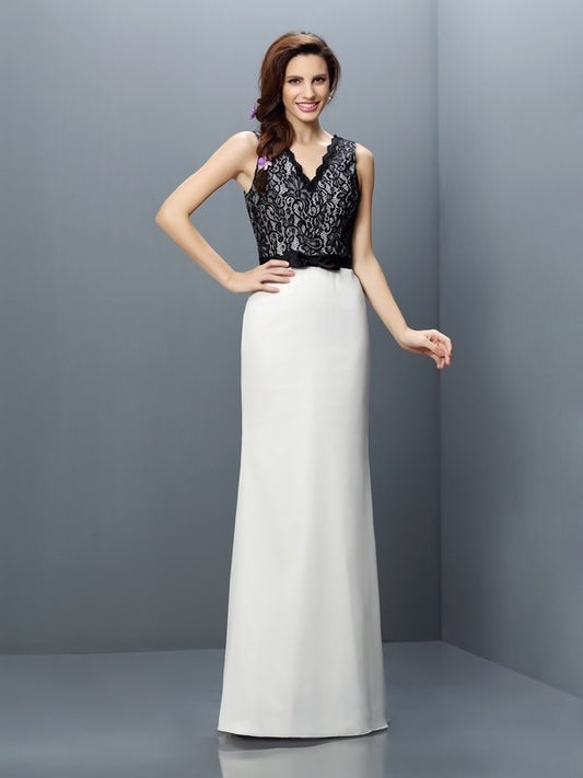 Lace V-neck Long Sleeveless Sheath/Column Chiffon Bridesmaid Dresses
