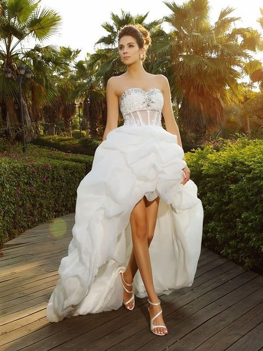 High Sleeveless Low A-Line/Princess Beading Sweetheart Organza Wedding Dresses
