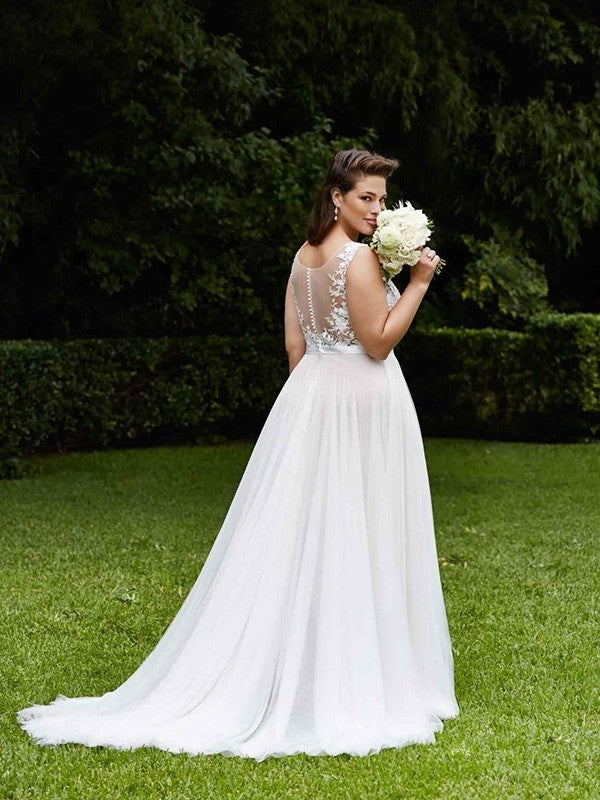 Train Sleeveless Scoop A-Line/Princess Lace Court Tulle Wedding Dresses