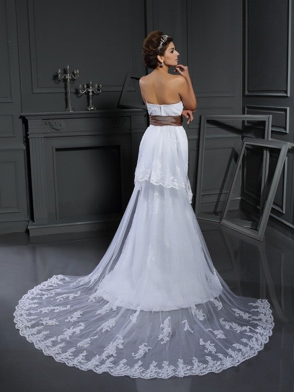 Sheath/Column Sweetheart Sleeveless Long Applique Net Wedding Dresses