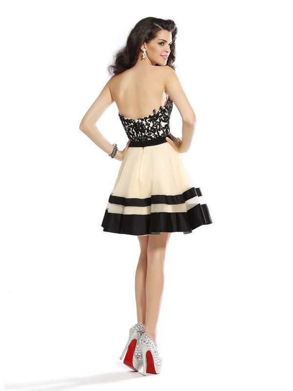 Sweetheart Applique Short A-Line/Princess Sleeveless Organza Cocktail Dresses