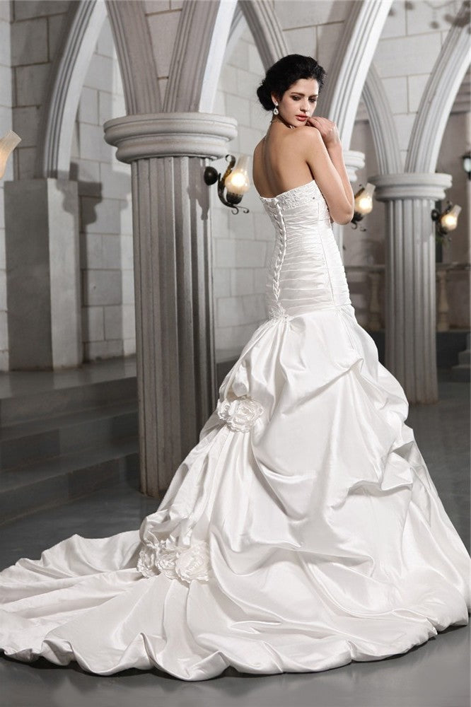 Applique Beading Hand-Made Strapless Long A-Line/Princess Sleeveless Flower Satin Wedding Dresses