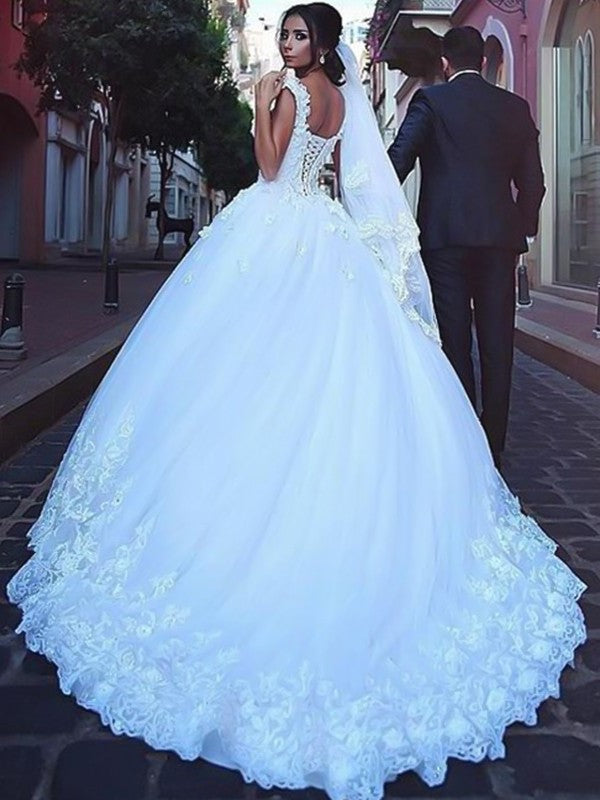 Sweep/Brush Ball Sleeveless Train Sweetheart Gown Lace Tulle Wedding Dresses