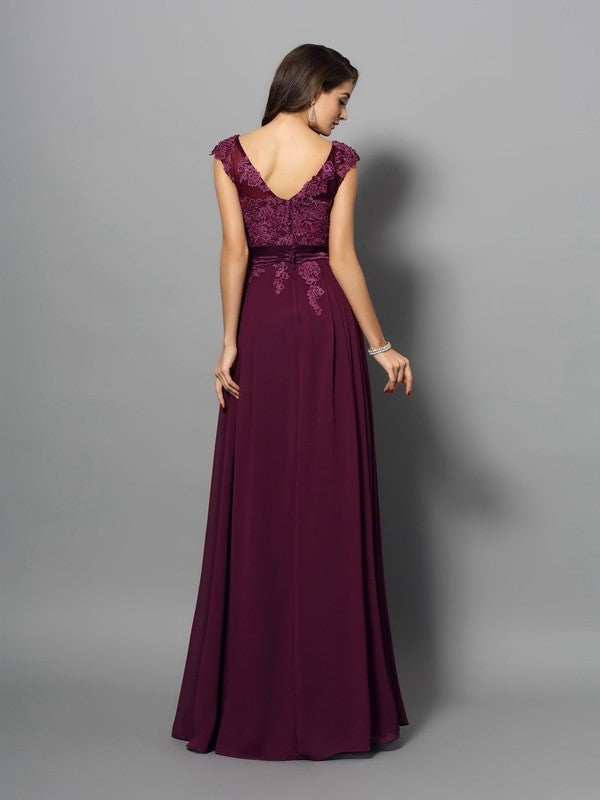 A-Line/Princess Sleeveless Scoop Applique Long Chiffon Dresses