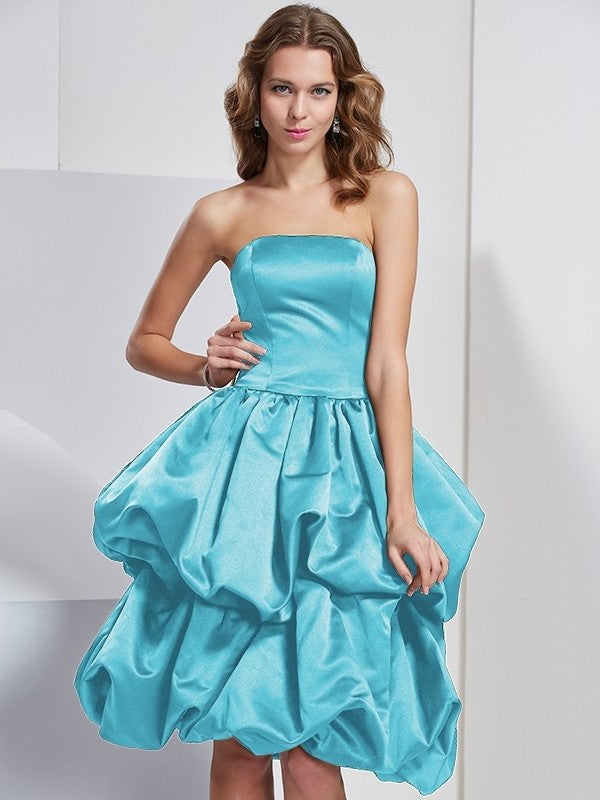 Sleeveless A-Line/Princess Strapless Short Satin Bridesmaid Dresses