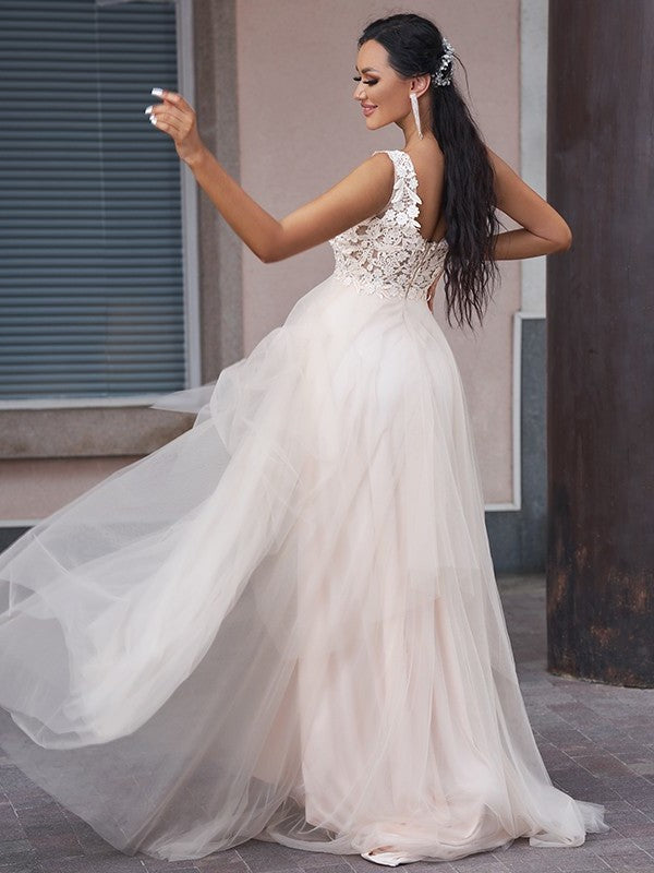 V-neck Sweep/Brush Sleeveless Tulle A-Line/Princess Applique Train Wedding Dresses