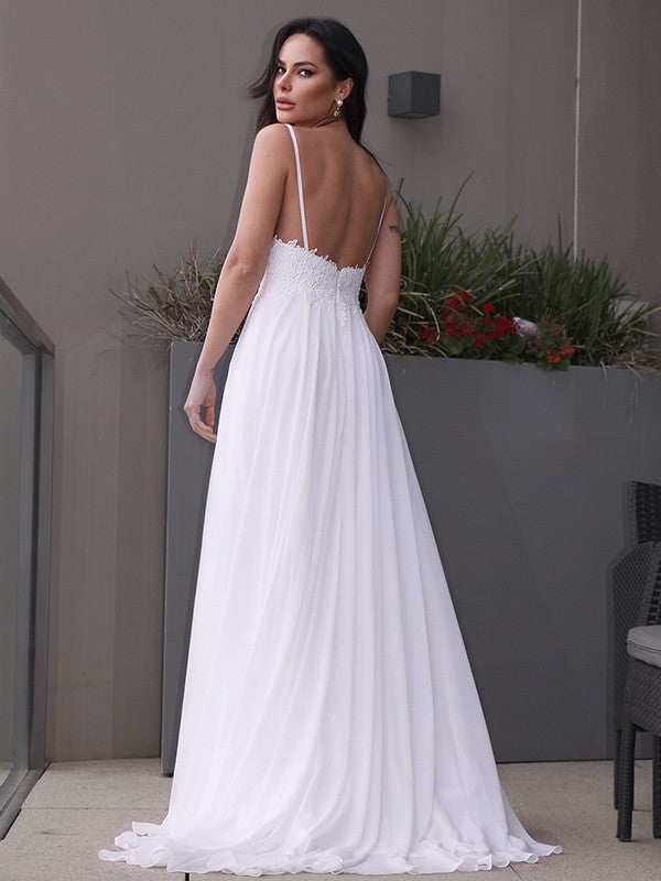 V-neck Chiffon A-Line/Princess Sweep/Brush Sleeveless Applique Train Wedding Dresses