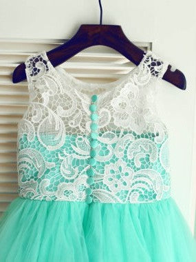 A-line/Princess Sleeveless Scoop Lace Long Tulle Dresses