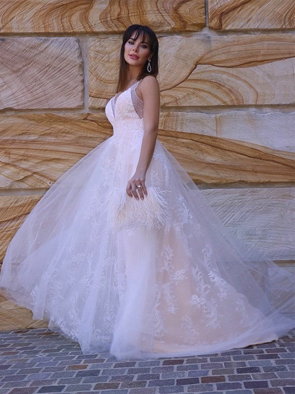 Sweep/Brush Lace V-neck A-Line/Princess Sleeveless Applique Train Wedding Dresses