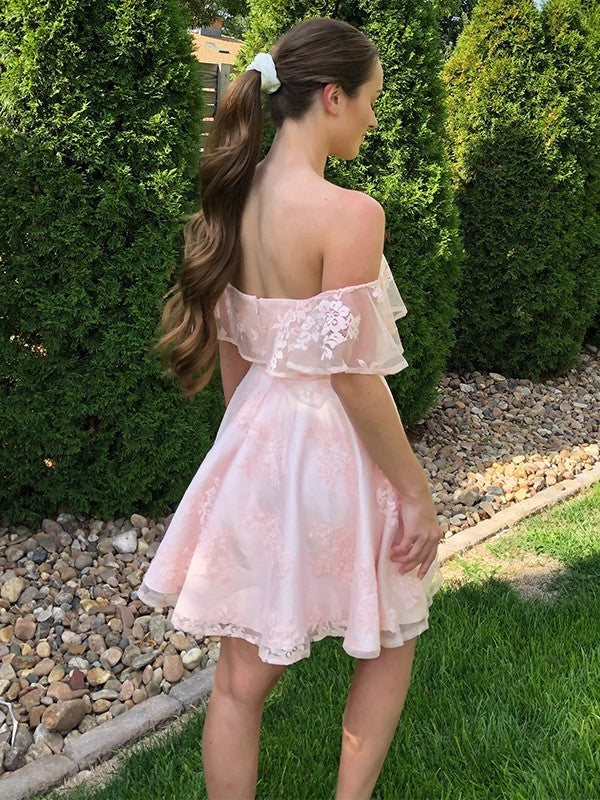 Off-the-Shoulder Lace A-Line/Princess Sleeveless Applique Short/Mini Homecoming Dresses