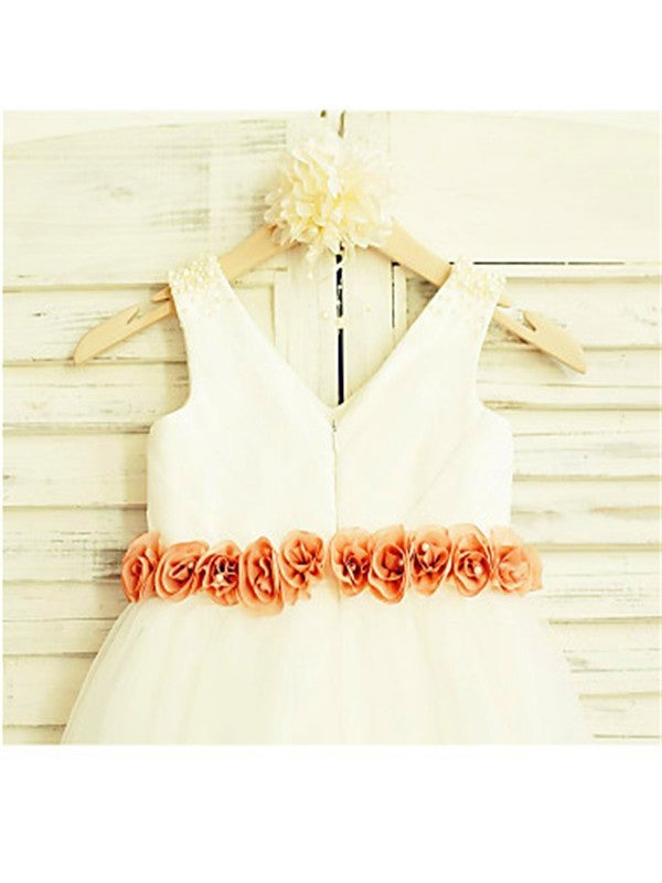 V-neck Sleeveless A-line/Princess Hand-made Tulle Flower Tea-Length Flower Girl Dresses