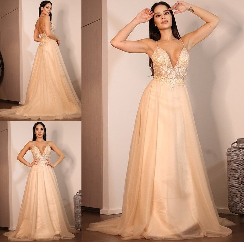 Applique Sleeveless Lace Sweep/Brush A-Line/Princess V-neck Train Wedding Dresses