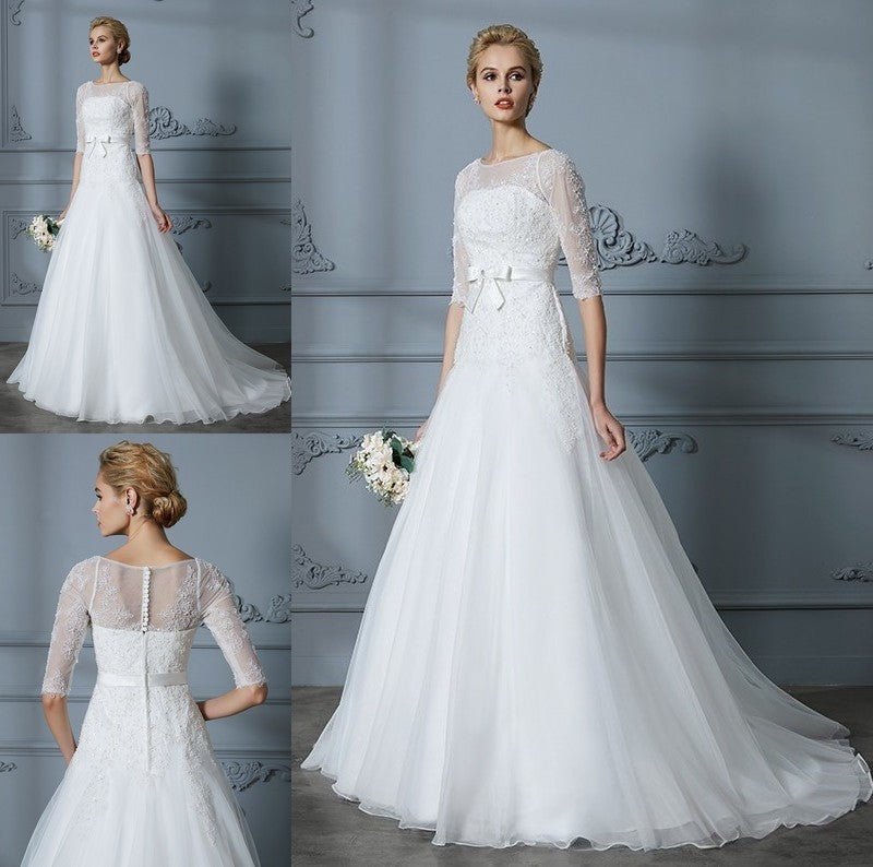 Lace Court Sleeves 1/2 Scoop Train A-Line/Princess Tulle Wedding Dresses